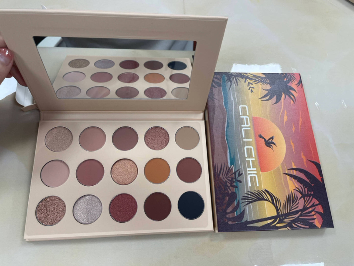 Cali Chic Eyeshadow Palette Celebrity Nude Cosmetic Make Up