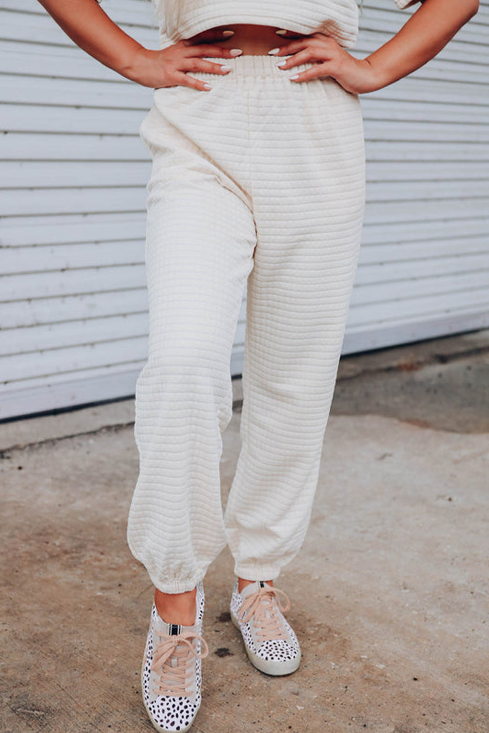 White Lattice Textured Cropped Tee and Jogger Pants Set