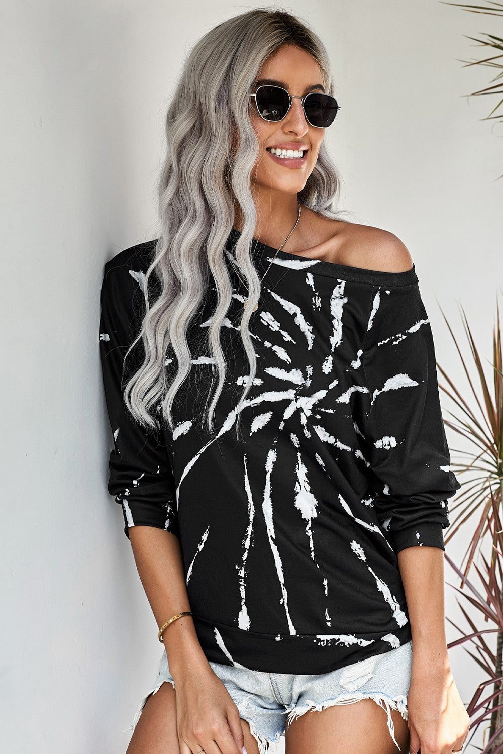 Cali Chic Women's Sweatshirt Celebrity Black Tie Dye Pullover Sweatshirt