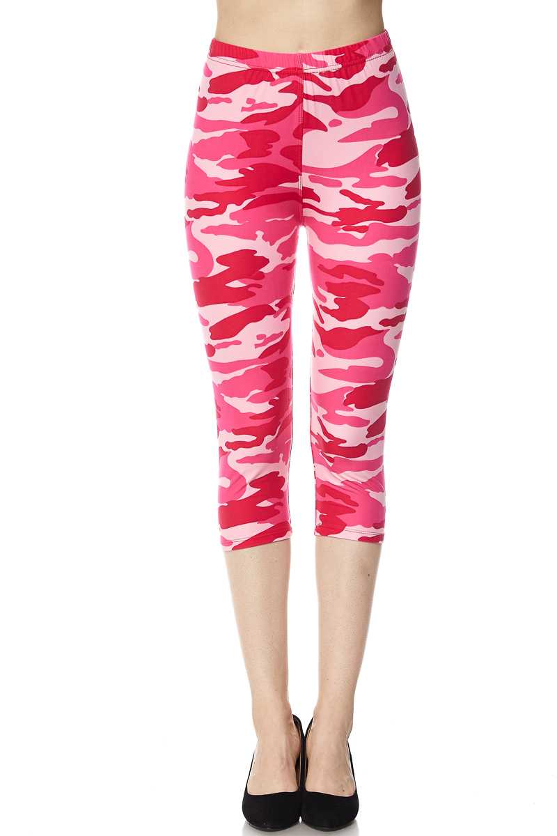 Cali Chic Women's Leggings Celebrity Pink Camo Print Yummy Brushed Capri Leggings